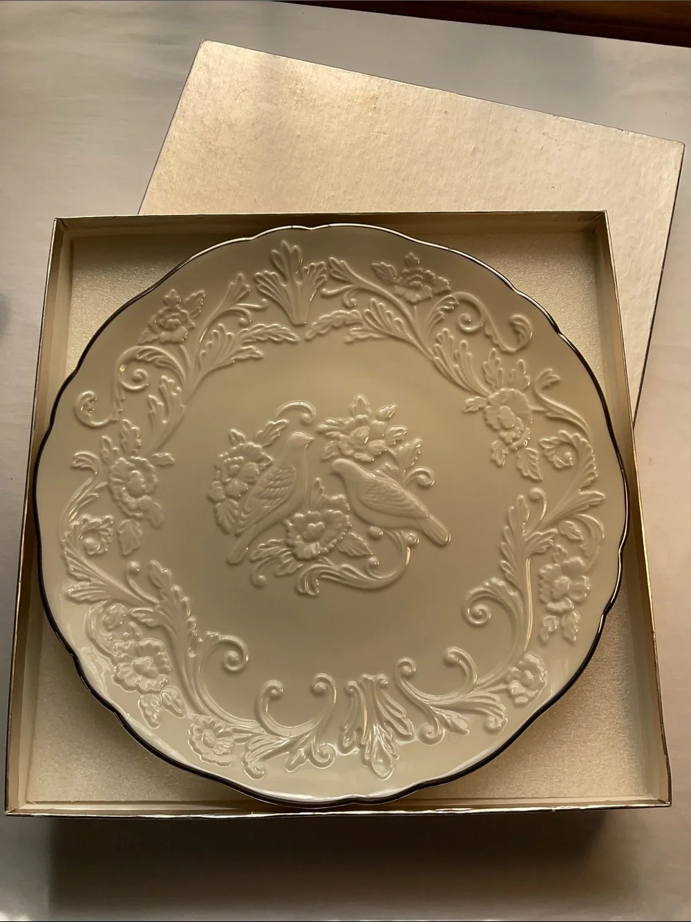 Lenox beautiful cream